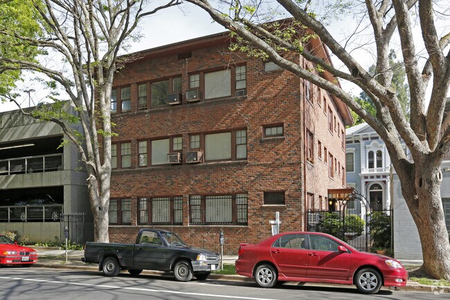 Primary Photo - 1019 H St