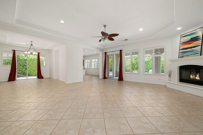 Building Photo - 43501 Parkway Esplanade W