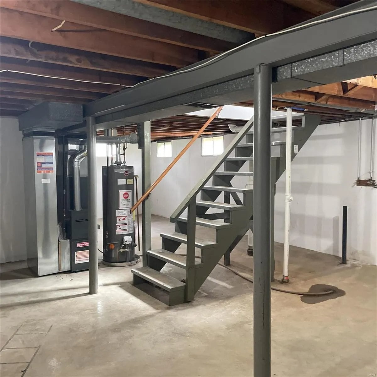 Building Photo - 12370 Pinta Dr