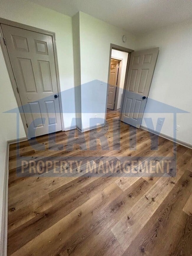 Building Photo - Newly renovated 3 bedroom, 2 bath ranch home!