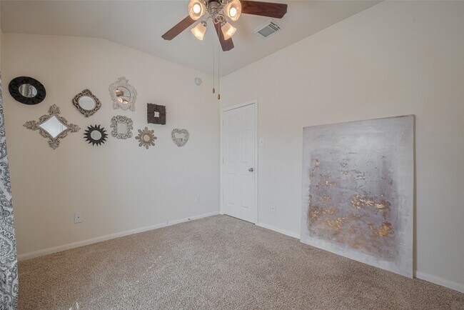 Building Photo - 25203 Melody Oaks Ln