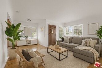 Building Photo - 3600 Kelton Ave