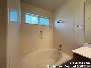 Building Photo - 2149 Hazelwood Dr