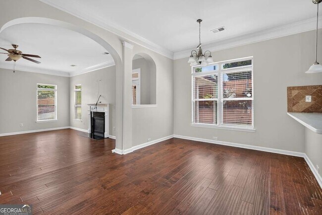Building Photo - 2210 Apple Orchard Way