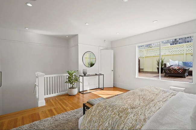 Building Photo - 1258 Chestnut St