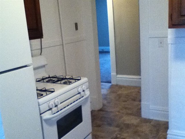 Building Photo - 126 Palmer St NE