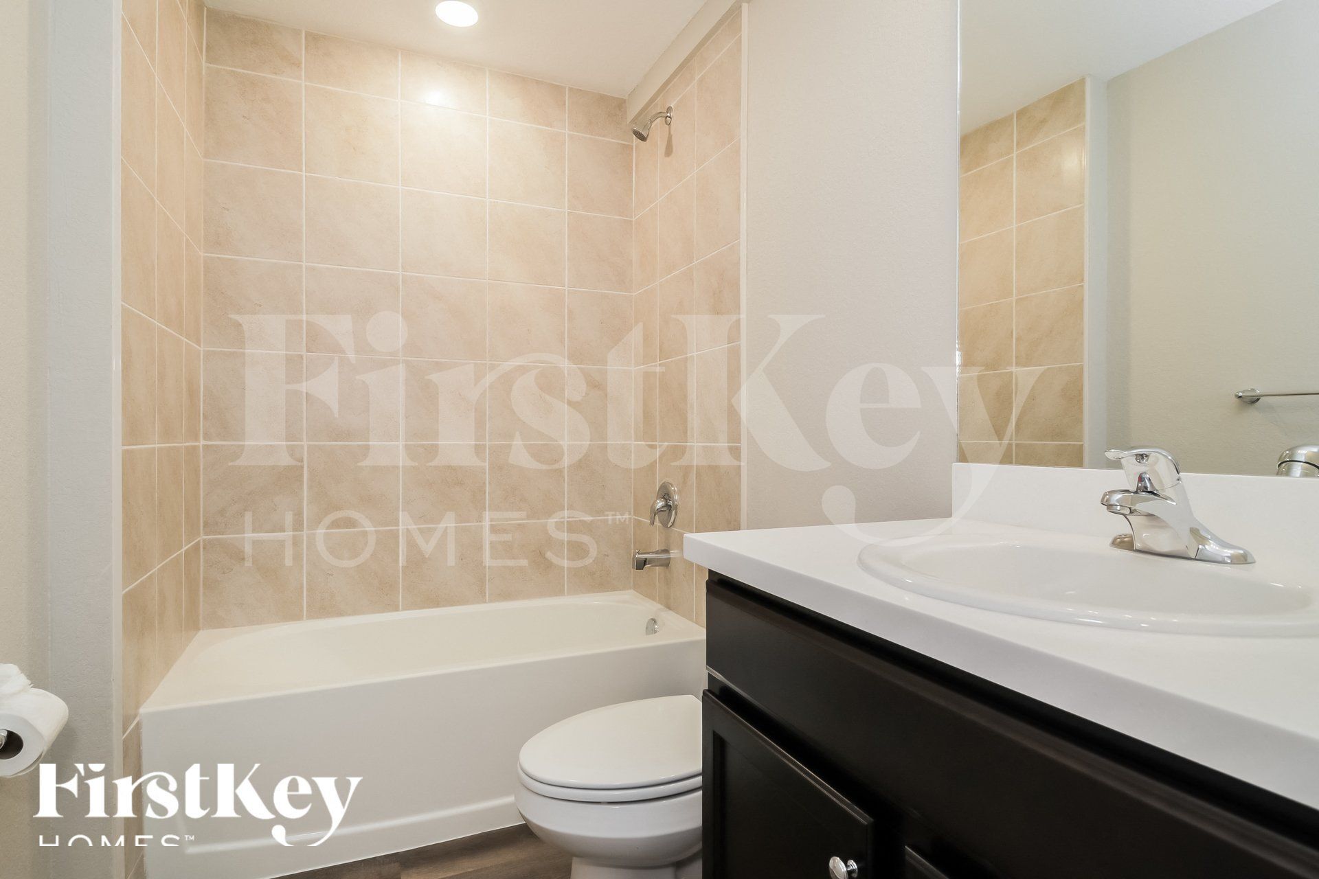 Building Photo - 235 SE 1st Terrace