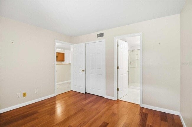 Building Photo - 4620 Longwater Chase