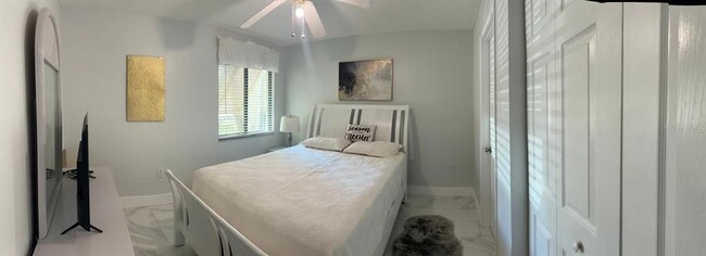 Building Photo - 5279 Willow Links