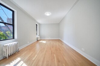 Building Photo - 0 bedroom in New York NY 10011