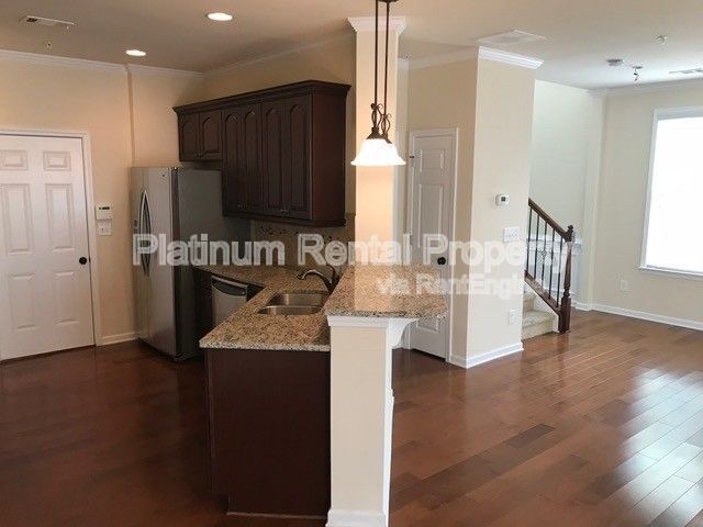 Building Photo - 1636 Watercress Ct SE