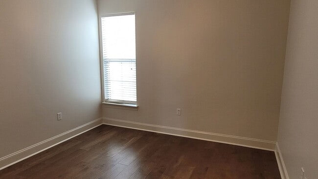 Building Photo - Beautiful 4 bedroom popular Lexington Park