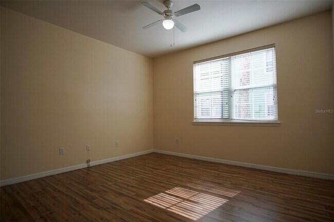 Building Photo - 5004 Mangrove Alley