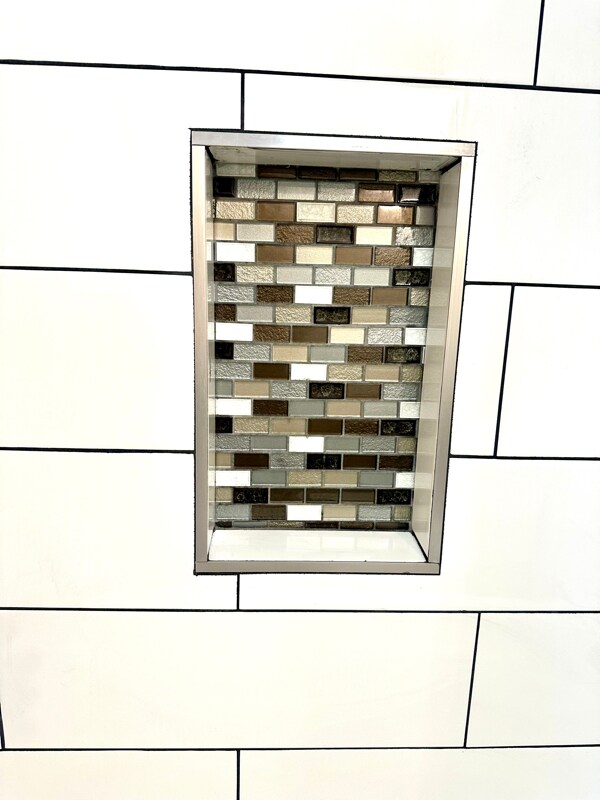 Building Photo - 2168 Plainfield Ave