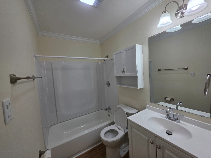 Building Photo - 4780 Pontchartrain Dr