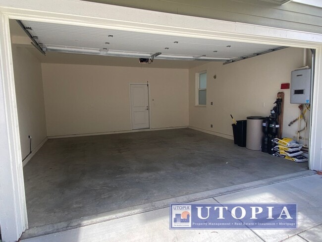 Building Photo - 105 Jacobs Ln