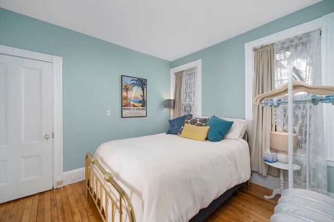 Building Photo - 53 Prescott St