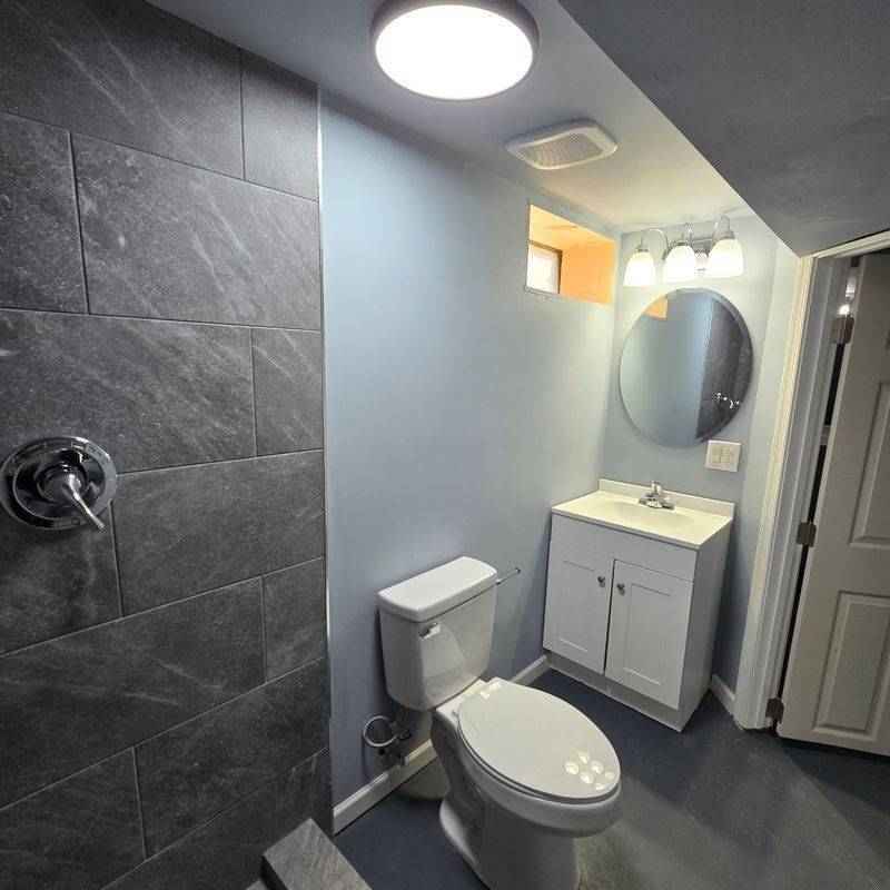 Building Photo - 21676 N Essex Dr