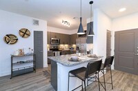 Building Photo - Available Now – Beautiful Apartment for Rent