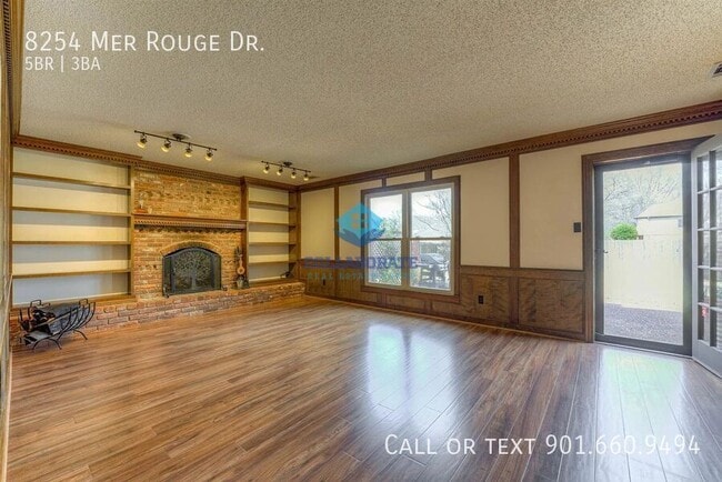 Building Photo - 8254 Mer Rouge Dr