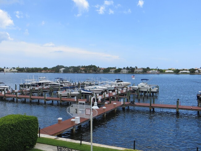 Building Photo - 123 Yacht Club Way