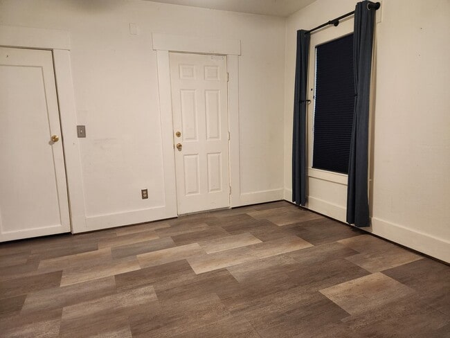 Building Photo - 2323 J St