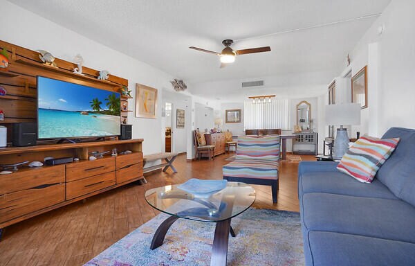 Building Photo - 1605 S US Hwy 1