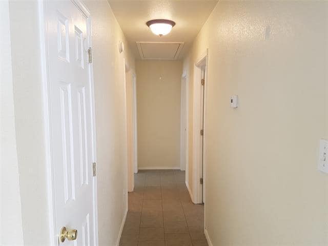 Building Photo - 309 S Blue Jay Ct