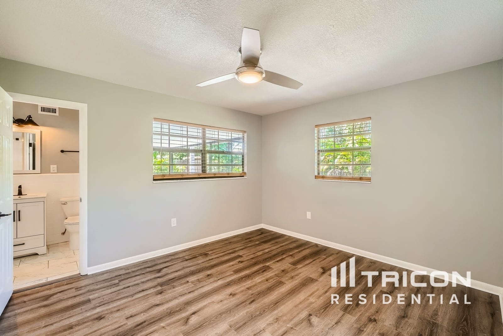 Building Photo - 348 Barbara Cir