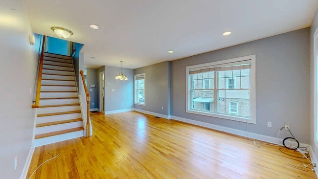 Building Photo - Spacious 2-Bedroom Townhouse with Loft – P...