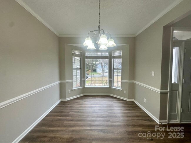 Building Photo - 13809 Stephendale Dr