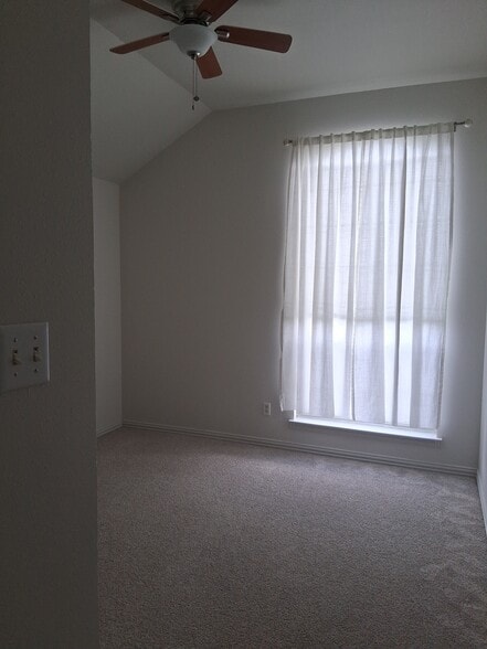 Building Photo - 1016 Brookhaven