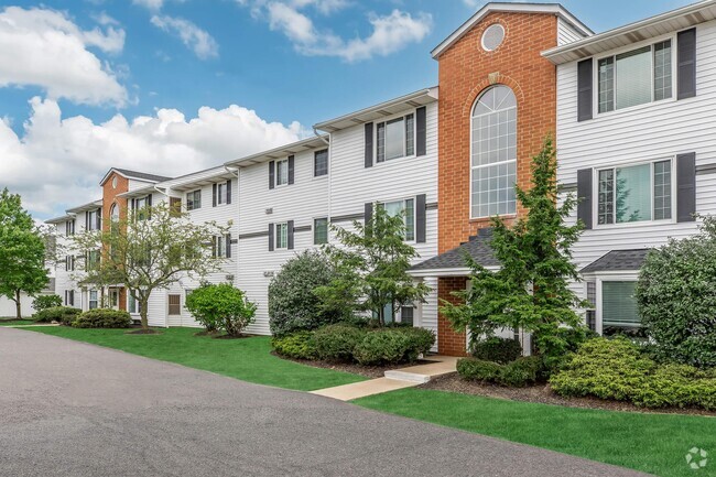 Building Photo - Cambridge Court Apartments