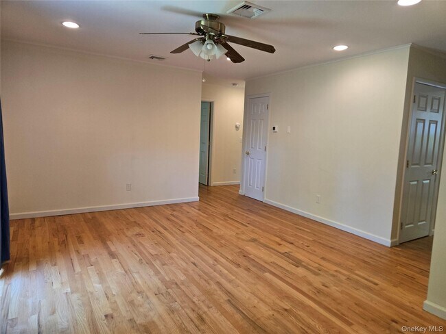 Building Photo - 2758 N Cedar Ave