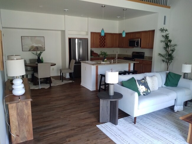 Building Photo - 2703 Pond Dr