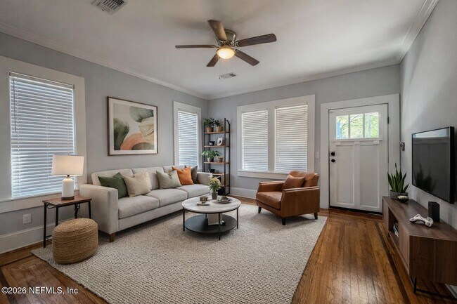 Building Photo - 2047 N Market St