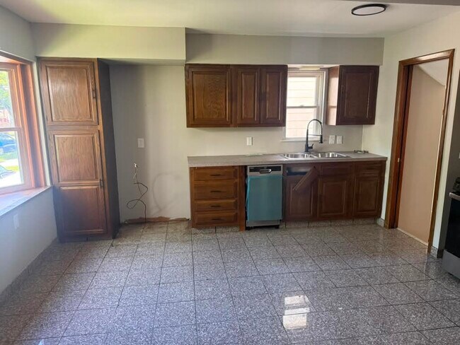 Building Photo - 3816 Cullen Dr