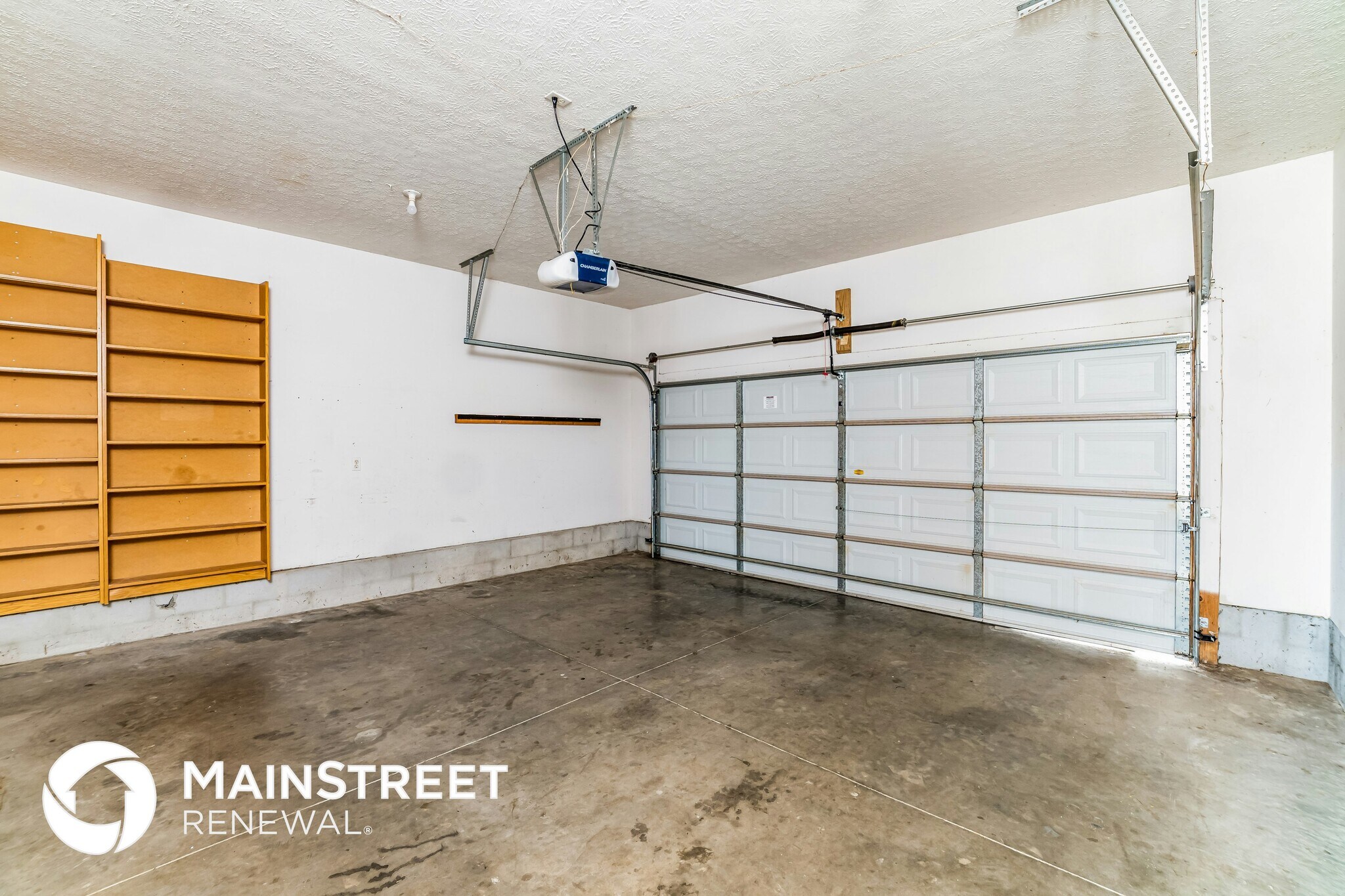 Building Photo - 327 Dogwood Trail