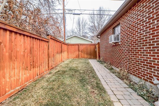 Building Photo - 458 S Ogden St