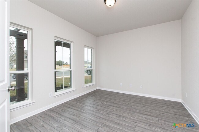 Building Photo - 9806 Kensley Rose Dr