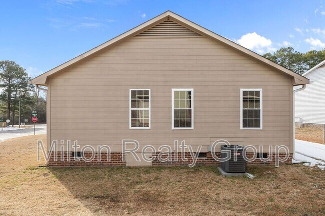 Building Photo - 1421 Matilda Ct