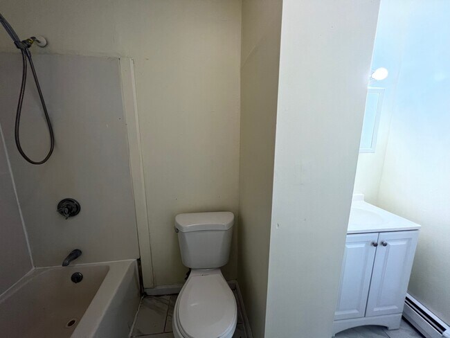 Building Photo - 99 Lounsbury Ave