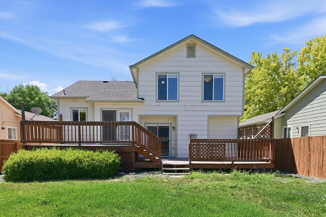 Building Photo - $2,995.95 | 4 Bed, 2 Bath Single Family Westminster Home – Central A/C and heating, In Unit Washe...