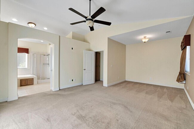 Building Photo - 2157 S Eddy Ave