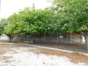 Building Photo - 3bedroom 2 bath with acreage