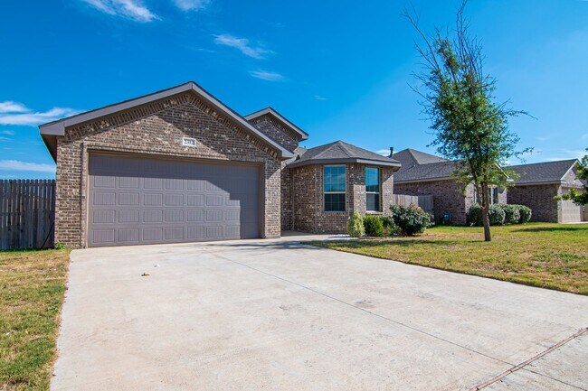 Building Photo - 2312 Sky View Rd