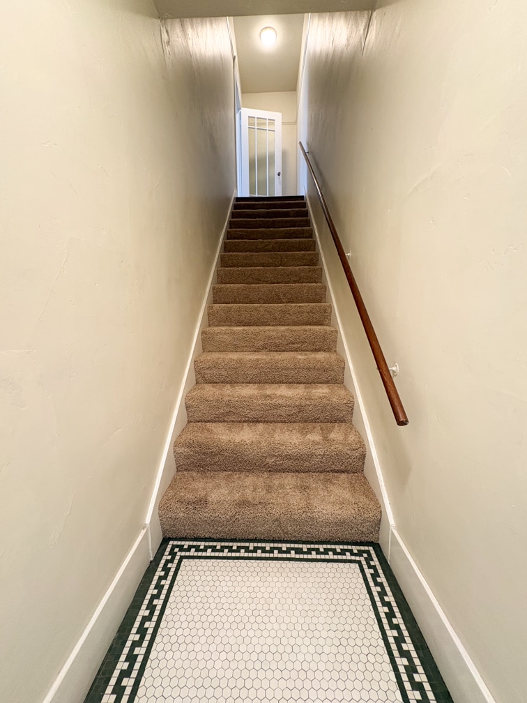 Private Stairwell - 2522 Capitol Ave