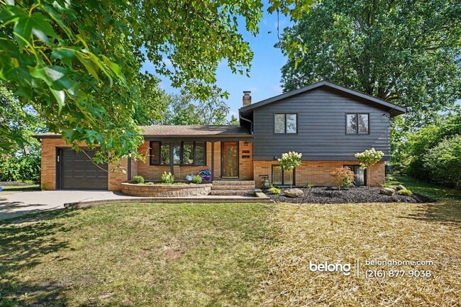 Building Photo - 36230 Skytop Ln