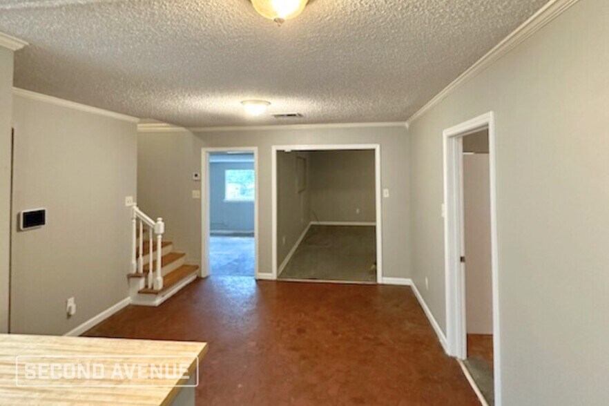 Building Photo - 3533 Naylor Dr
