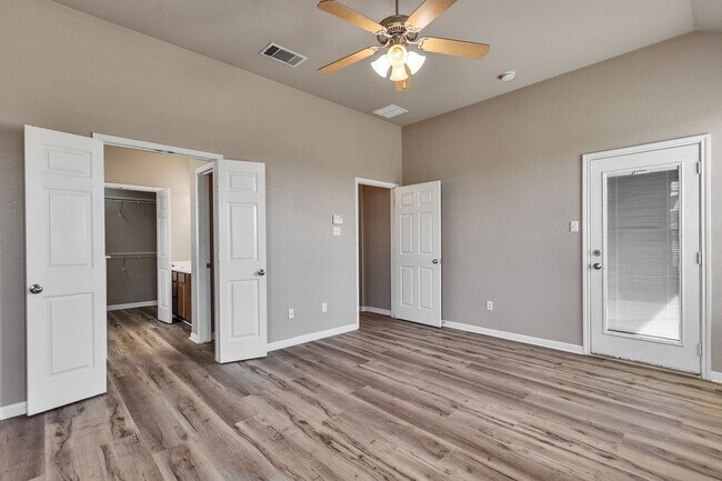 Building Photo - 1260 Arbor Knot Dr